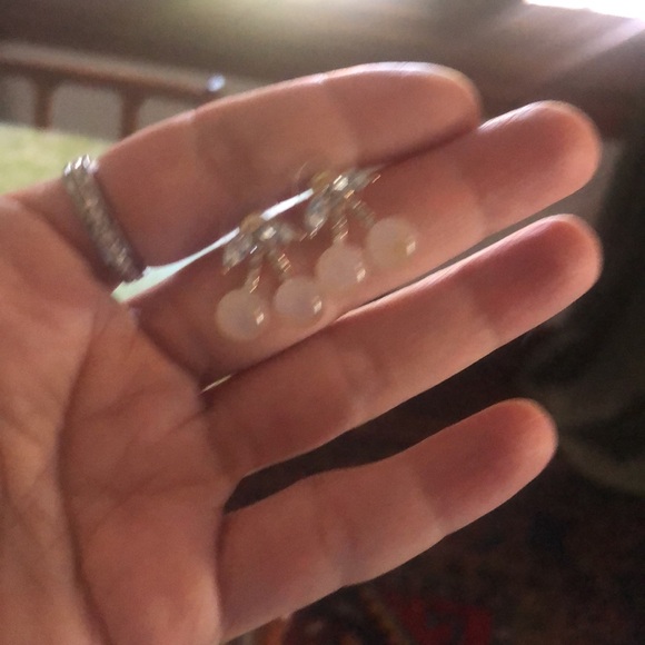 5 for $15 earrings - Picture 1 of 3